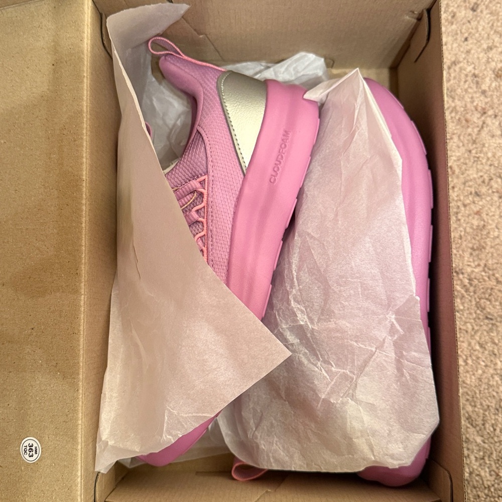 Addidas Womens Pink Knit Athletic Sneakers - Lightweight Comfort - Picture 15 of 16